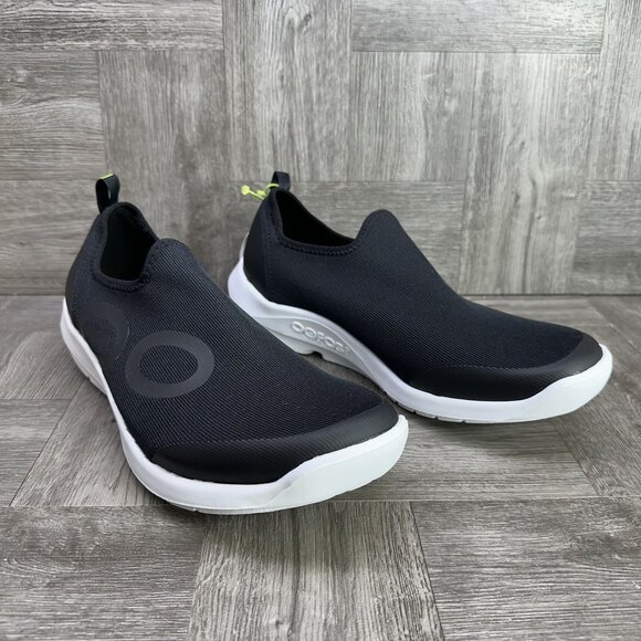 OOFOS OOMG Sport Men's size 11.5 Black White Slip On Lightweight Shoes 5085 - Picture 2 of 8
